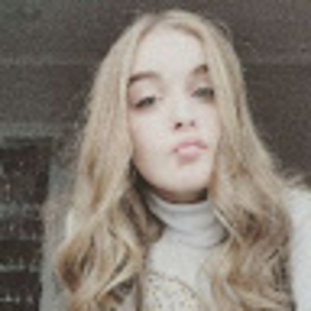 Meet your Posher, Evana